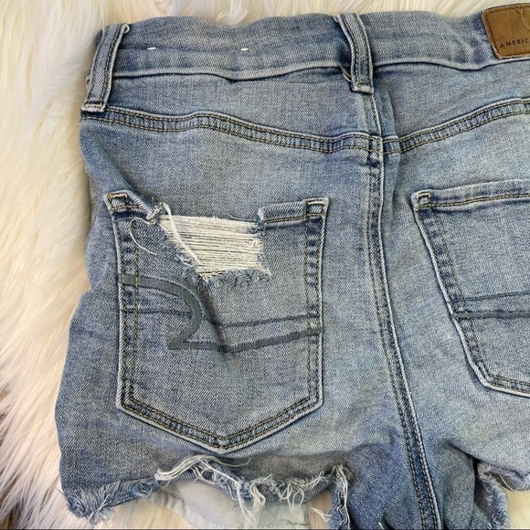 American Eagle Distressed Curvy Hi-Rise Shortie size 0 - Picture 8 of 9